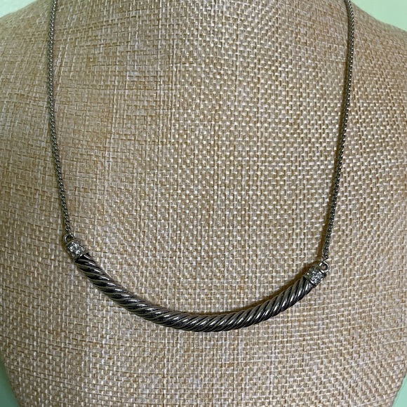 Beautiful silver Loft necklace - Picture 1 of 5